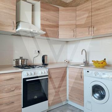 Оболонський просп., 11