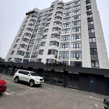 Мисливська вул., 24