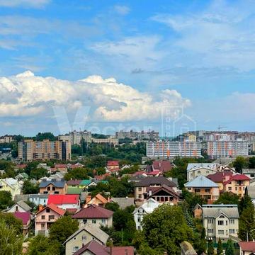 ВЕЛИКА квартира у НОВОБУДОВІ Резервне живлення! Хороша локація!