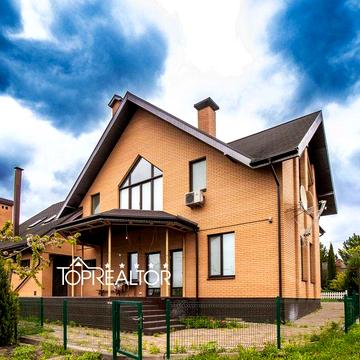 У продажі 2-поверховий будинок на Флорінці-1 Флоринка (без комісії)