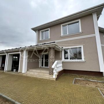 Богдана Хмельницького вул., 38