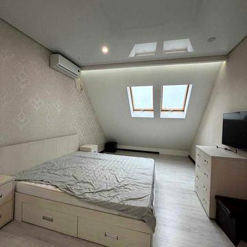 Продам 2-хрівневу квартиру Малиновський район