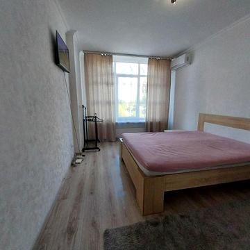 Ованеса Туманяна вул., 3