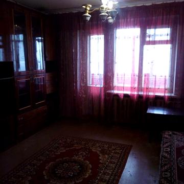 Полюсна вул., 12