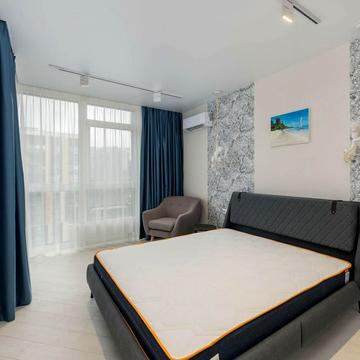 Предславинська вул., 42