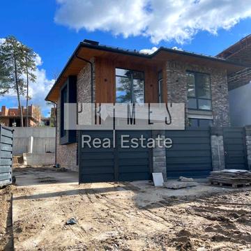 Вишнева вул., 1