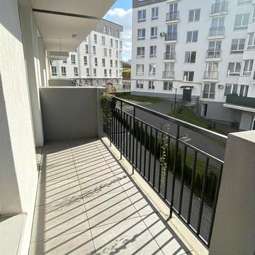 Жовківська вул., 2