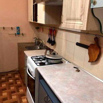 В оренду 2-кімнатна квартира  по вул. Нижньосироватська