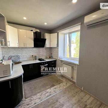 Продаж 2к Квартира Космонавтів вулиця