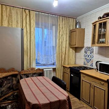 Деревлянська вул. (Якіра), 2/6