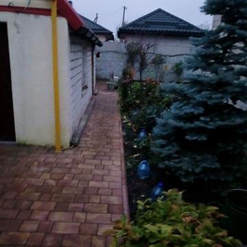 Здається будинок на Космосі