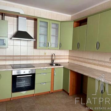 Відпочинку вул., 12