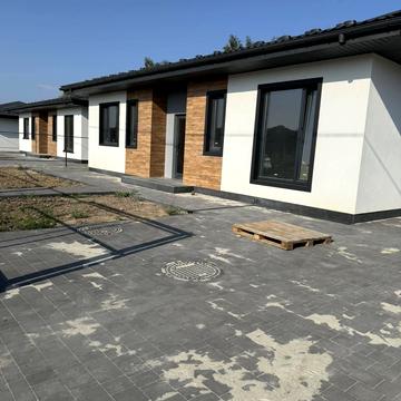 Олега Онікієнка вул.