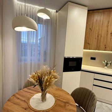 Приозерна вул., 28