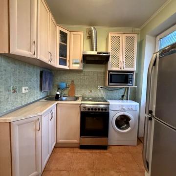 Ряшівська вул., 13