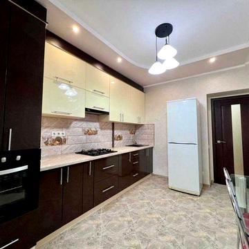 Продаж укомплектованої 2-кім квартири в районі Каскад Зручний 3 поверх