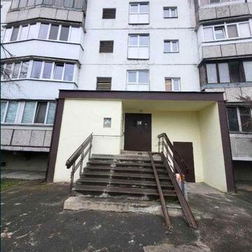 Продаж 1-к квартири Воскресенка