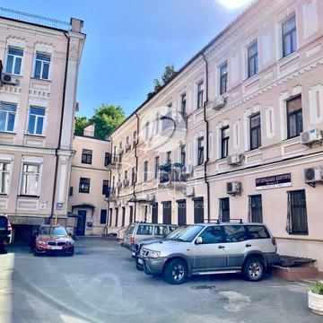 Кирилівська вул. (Фрунзе), 31-Б