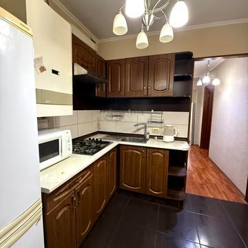 Богдана Котика вул., 3