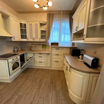 Сімферопольська вул., 2-К