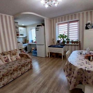 3-х ком. кв-ра с ремонтом на Филатова, средний этаж