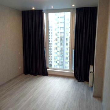 Квартира з сучасним ремонтом в ЖК Акварель