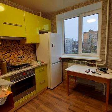 Володимира Сосюри вул., 4