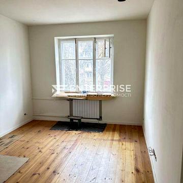 Продаж 2к квартири, метро Берестейська