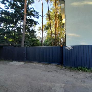 Полтавська вул., 27-А