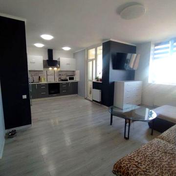 Двокімнатна квартира-студія (євродвушка) з ремонтом! ЖК Кольоровий бульвар