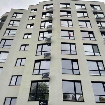 Продається 2 кім. в зданій новобудові. _ Y