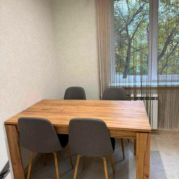 Оренда 2-ох кімнатної квартири Чорних Запорожців 18