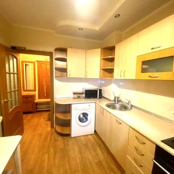 Академмістечко,двокімнатна,євроремонт,метро-3 хвилини