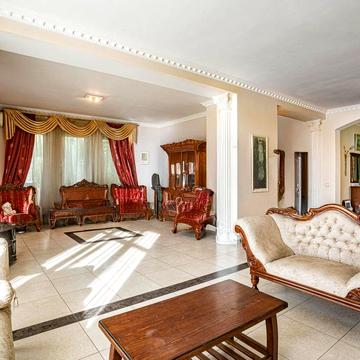 Академічна вул.