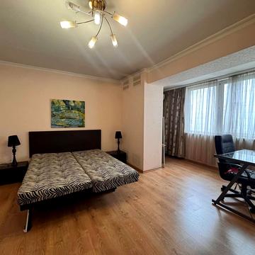 Старокозацька вул. (Комсомольська), 38