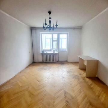 Продаж 2 кім. кв-ра, вул. Багряного (чешка)