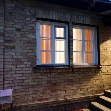 Здається маленький будинок в селищі Козин