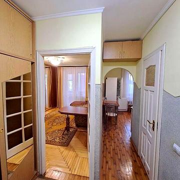 Довгострокова оренда 1к Квартира Широка вулиця