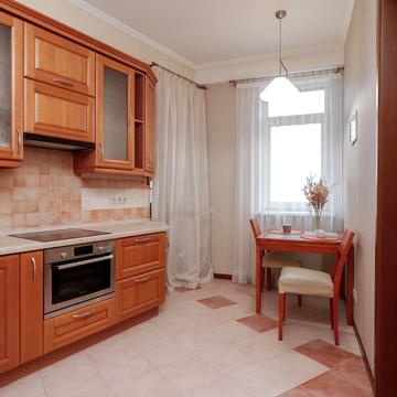 Євгена Коновальця вул. (Щорса), 36-Б