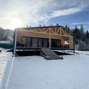 Будиночок в Шешорах