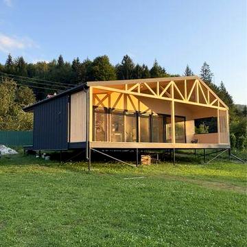 Будиночок в Шешорах