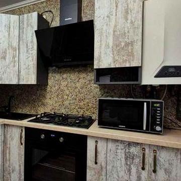 Оренда 2 кімнатної квартири з автономним опаленням в центрі