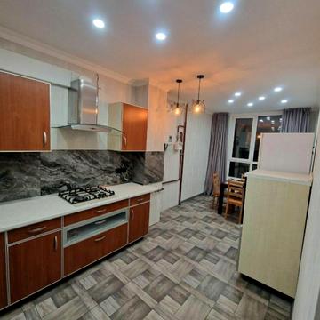 Григорія Сковороди вул., 13/3