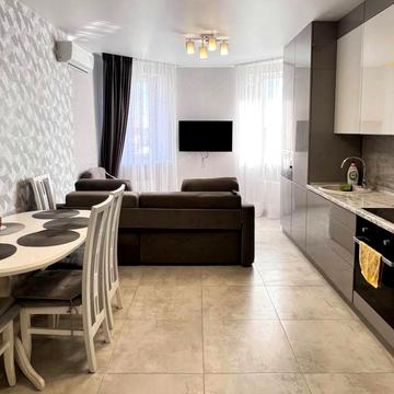 Староміська вул., 52б