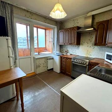 Севастопольська вул., 19