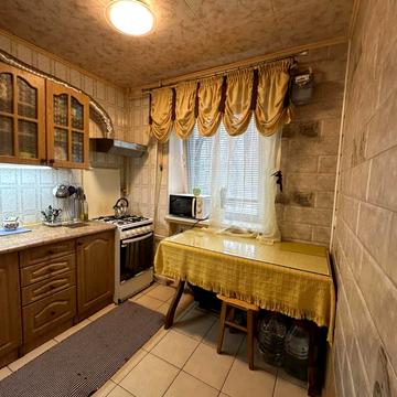 Івана та Юрія Лип вул. (Гайдара), 33