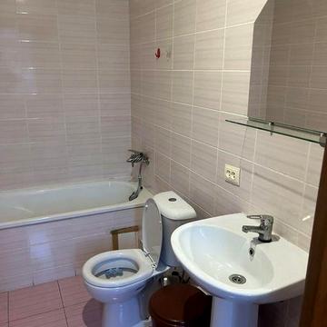 Здам в оренду двох кімнатну квартиру Манастирського.