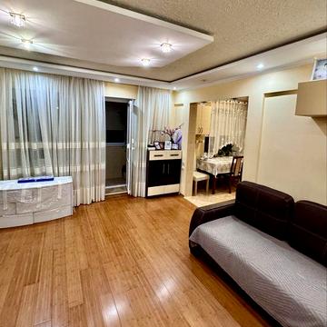 Продам. Кухня-студия. 2 спальни. Таирова. Дом из красного кирпича