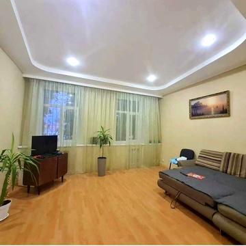 Прикордонна, 13