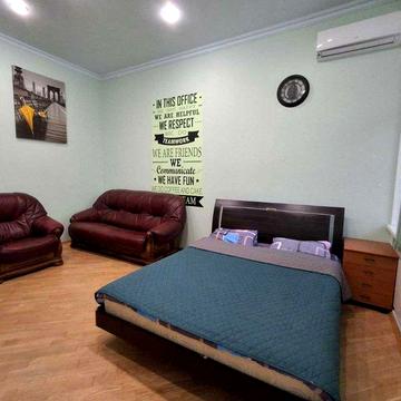 Палац Спорту, Вул. Еспланадна 2, 2к квартира, світло не вимикають!